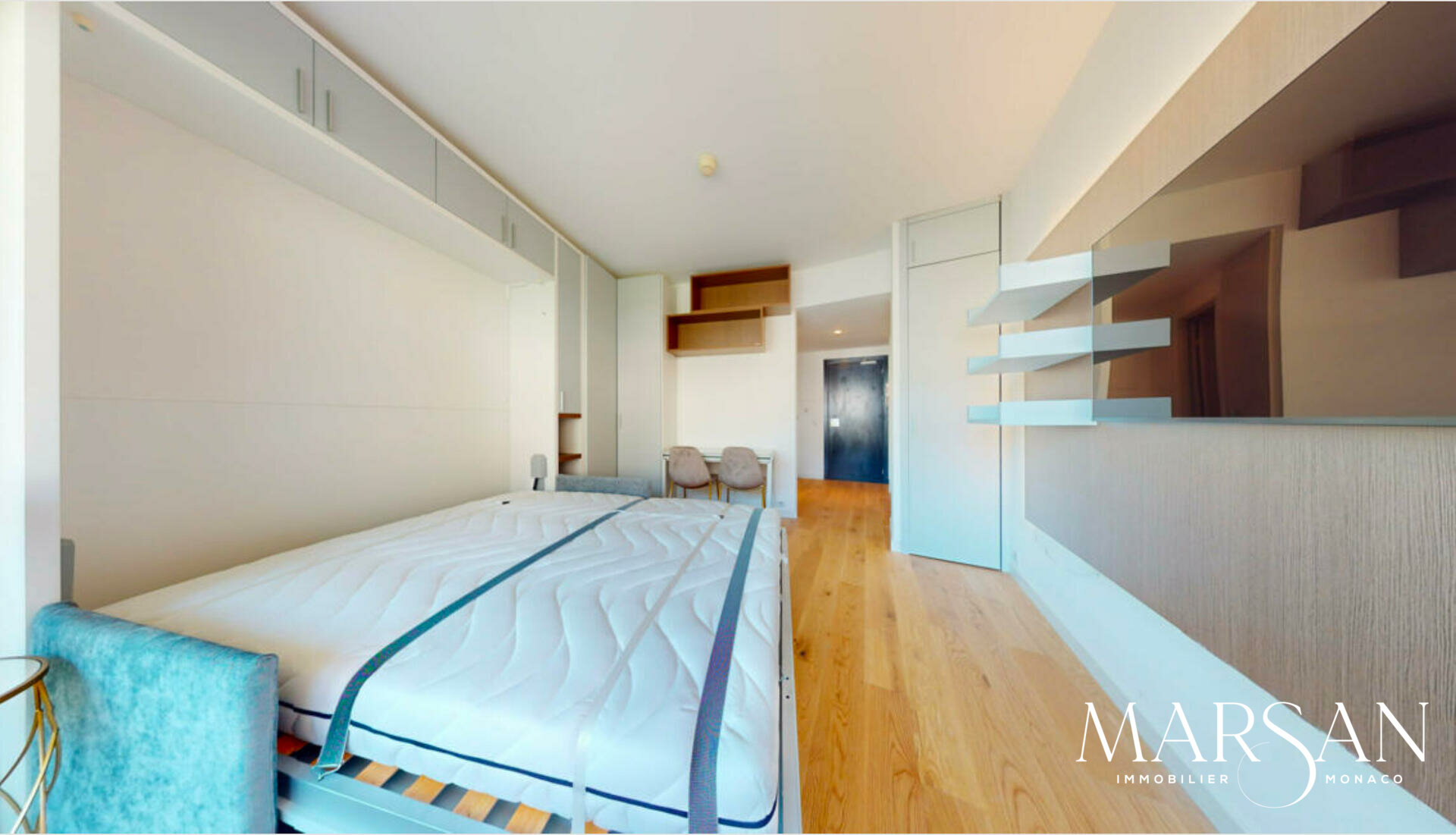 Annonciade – Modern high-floor studio with terrace - SOLD