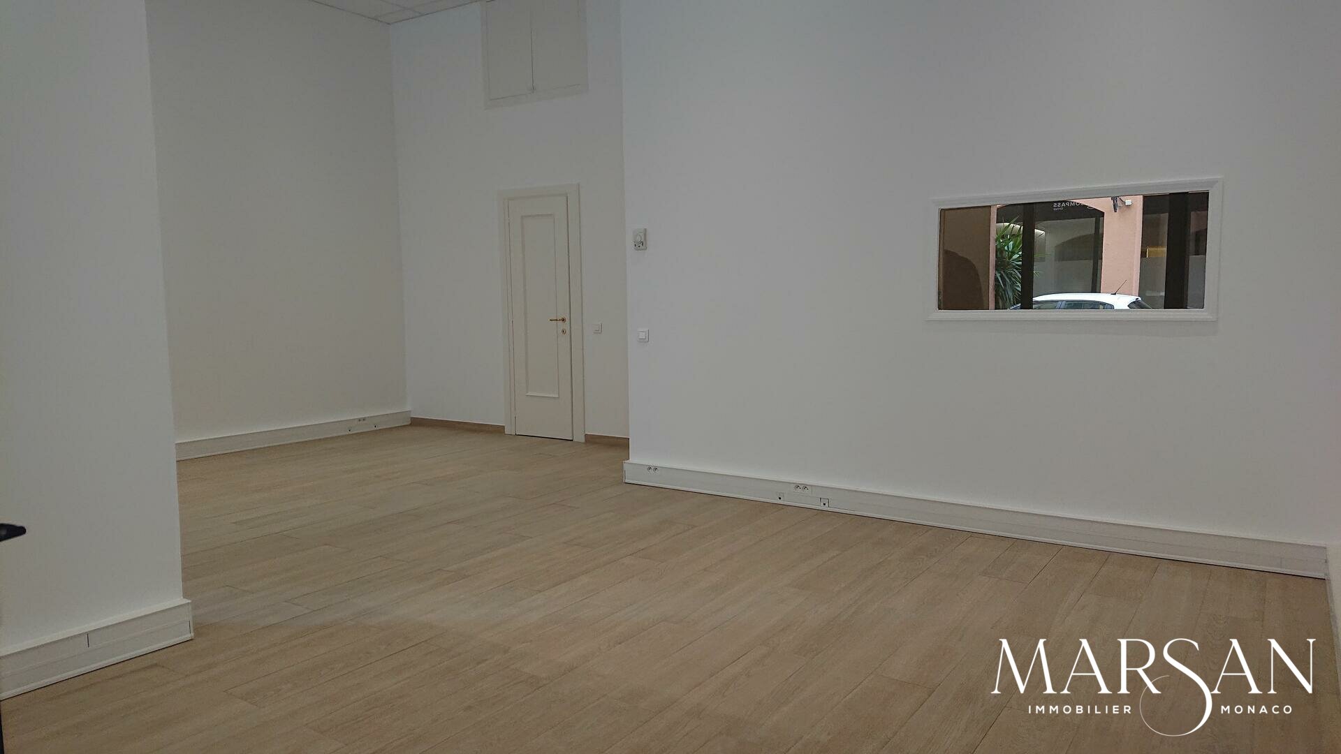 ADMINISTRATIVE OFFICE FOR SALE - FONTVIEILLE