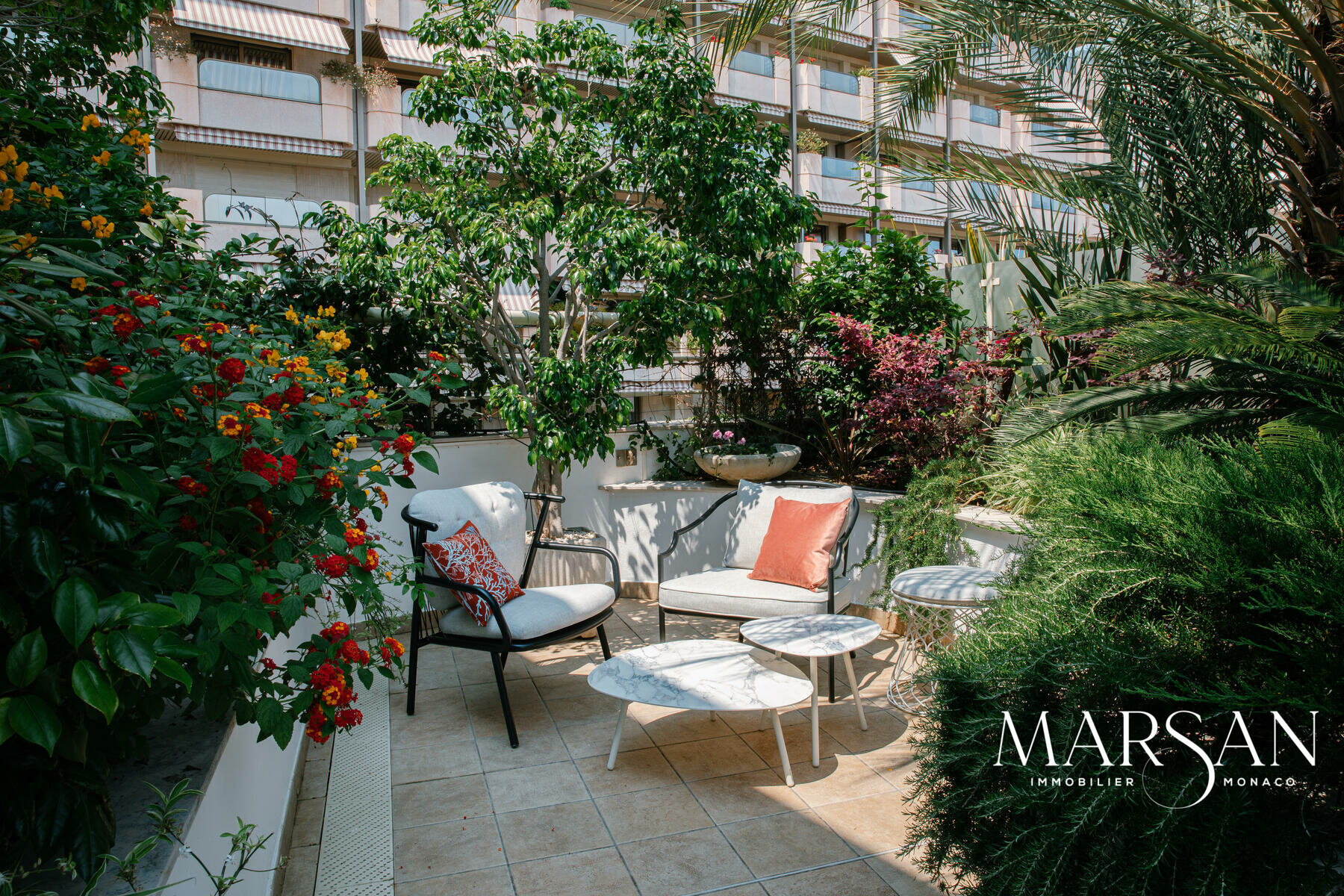 TRES BEAU 4/5 PIECES - APERCU MER - PROCHE DU CENTRE