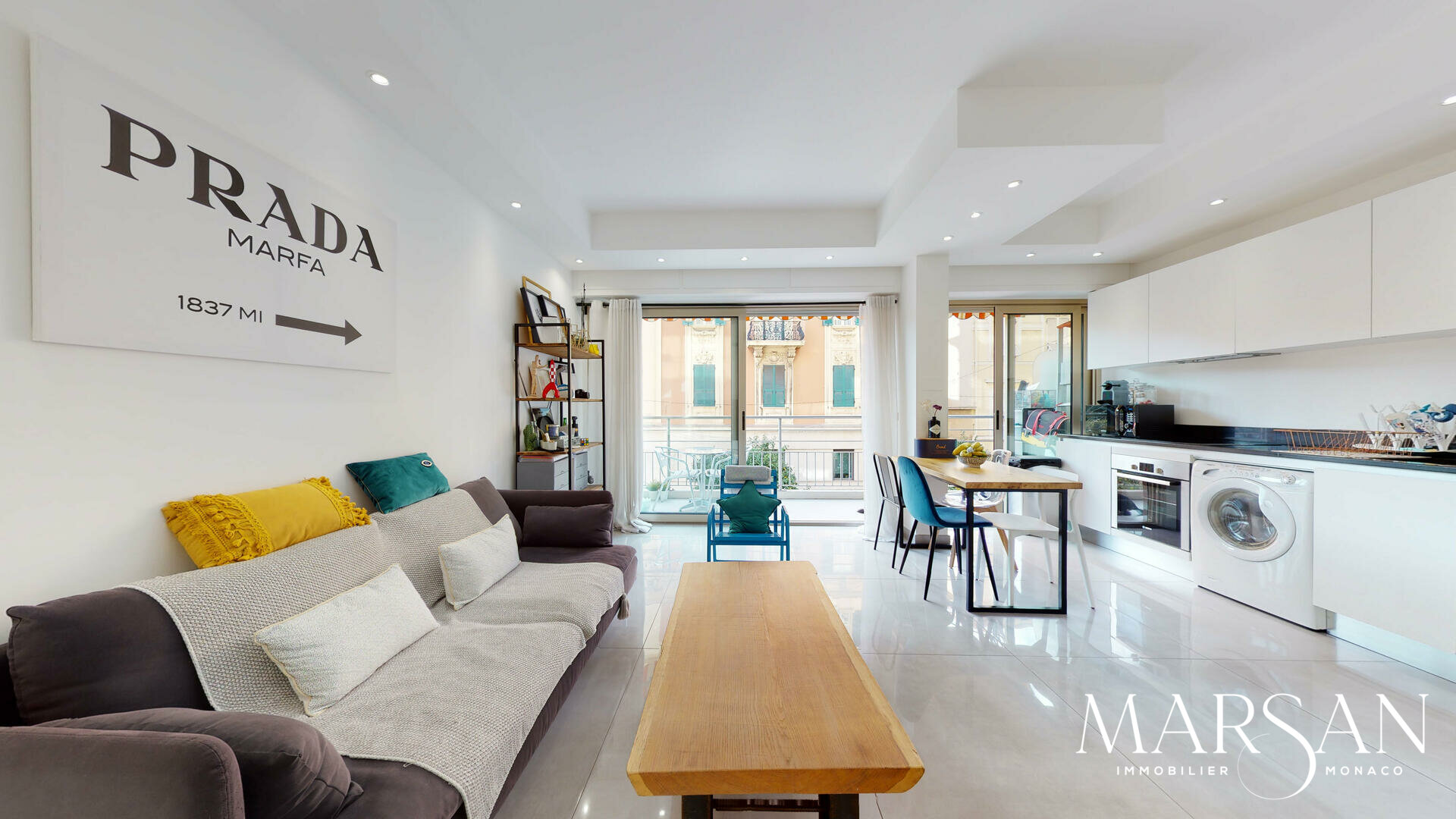 RENOVATED 2 BEDROOM APARTMENT -  HEART OF THE CONDAMINE