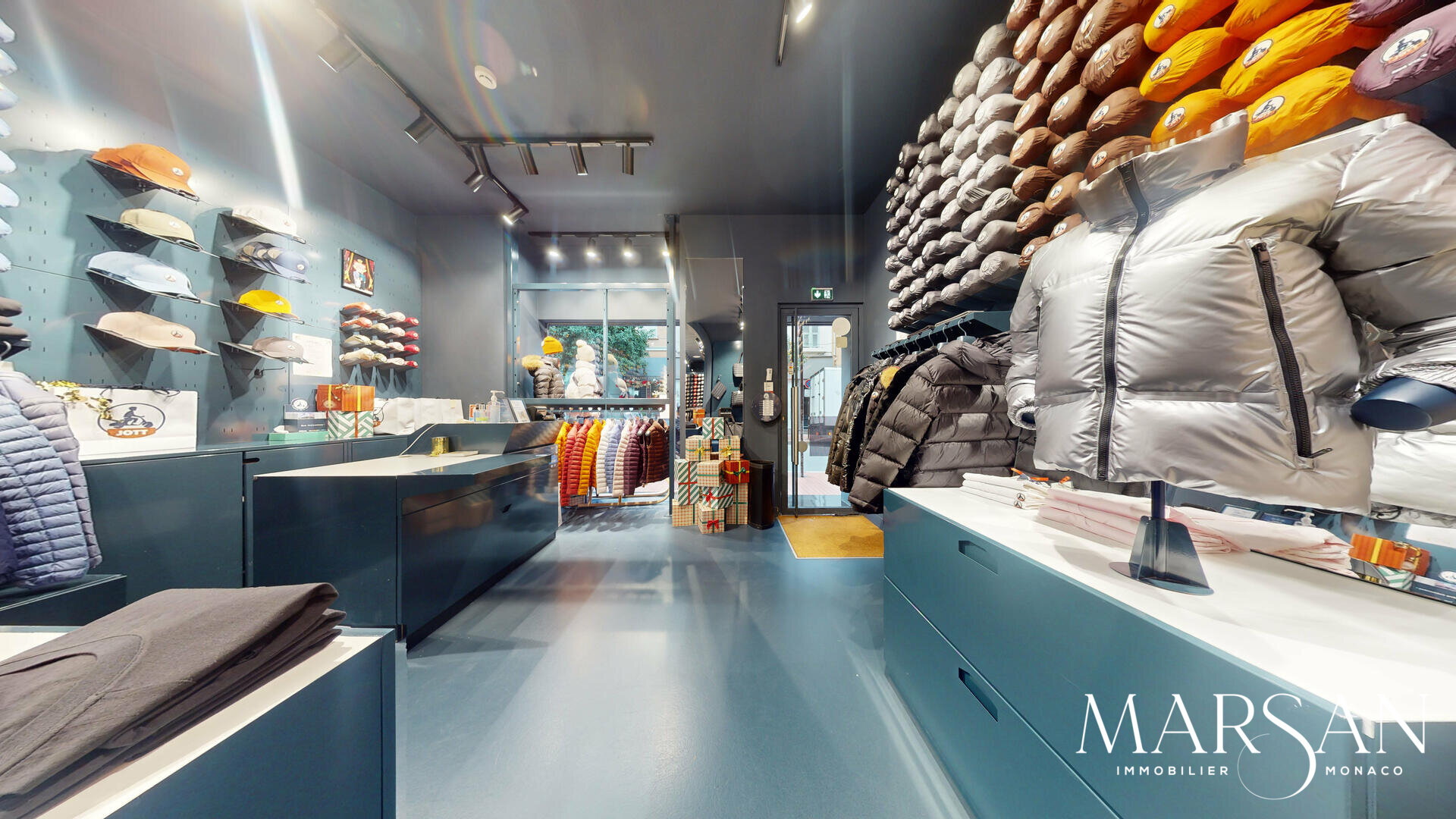 COMMERCIAL LEASEHOLD FOR SALE - CONDAMINE