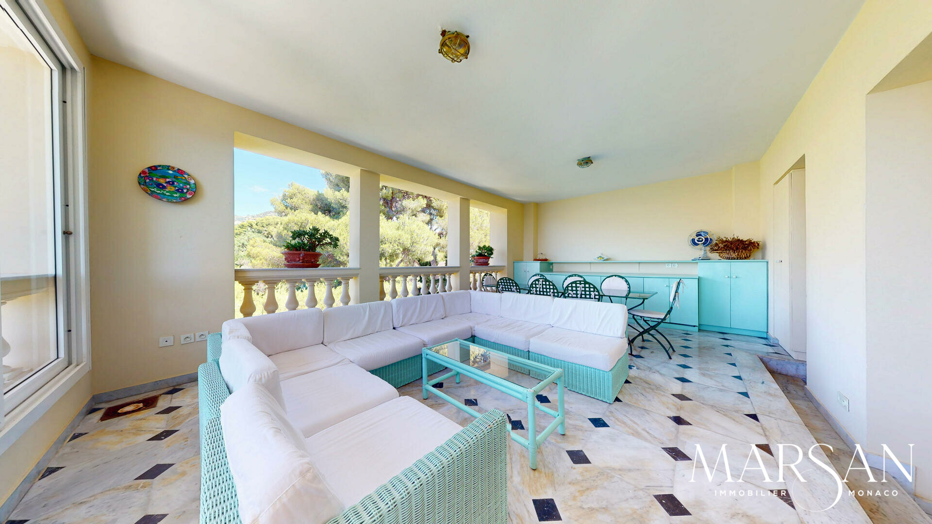 Bien rare : Appartement d'exception au sein d'une villa de prestige à Roquebrune-Cap-Martin