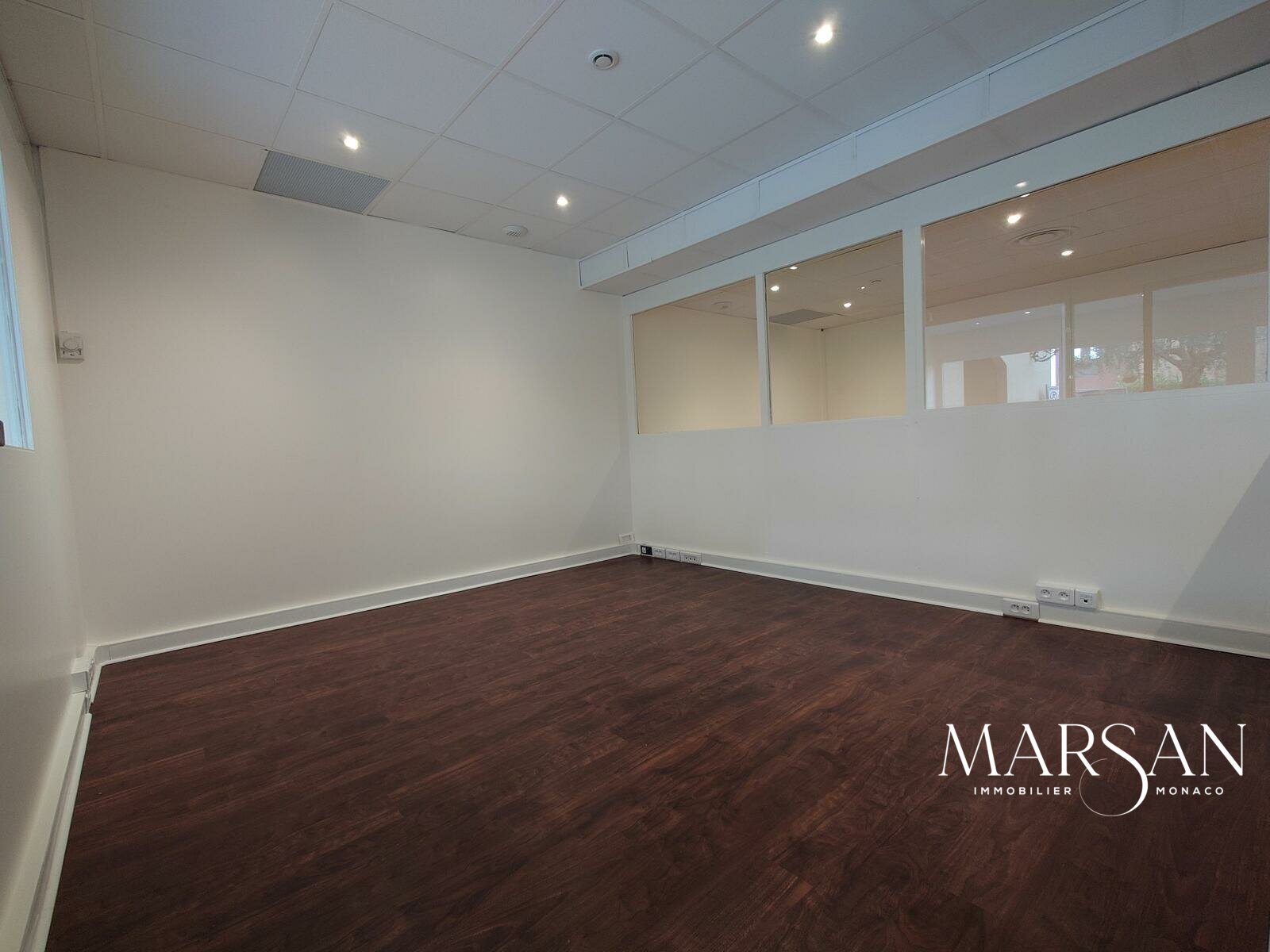 ADMINISTRATIVE OFFICE - TITIAN