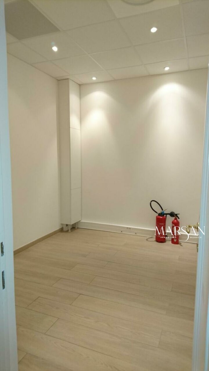 ADMINISTRATIVE OFFICE FOR SALE - FONTVIEILLE