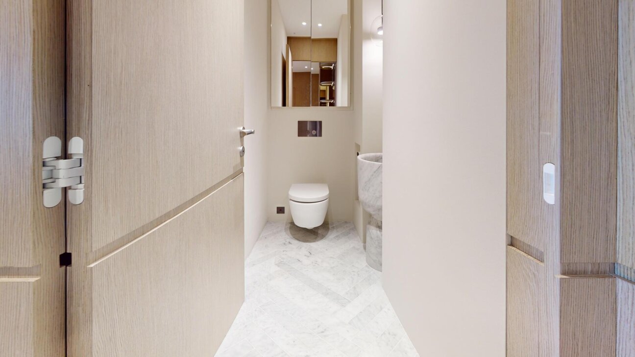 MAGNIFICENT 3P FURNISHED AND RENOVATED PARK PALACE