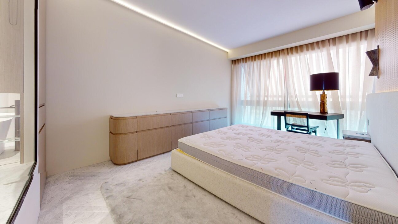 MAGNIFICENT 3P FURNISHED AND RENOVATED PARK PALACE