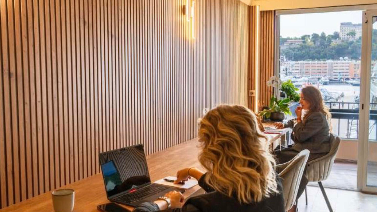 Beautiful office- NEAR MONACO YACHT CLUB