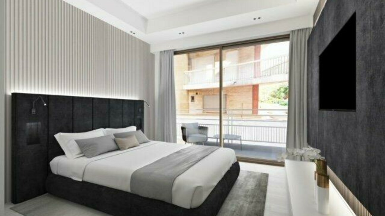 3 ROOM APARTMENT RENOVATED - CONADMINE