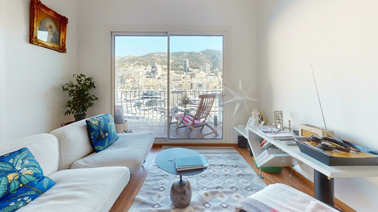 UNDER OFFER - 3 rooms with cellar - Front of Quai Antoine 1er - View Port Hercule & Monte-Carlo