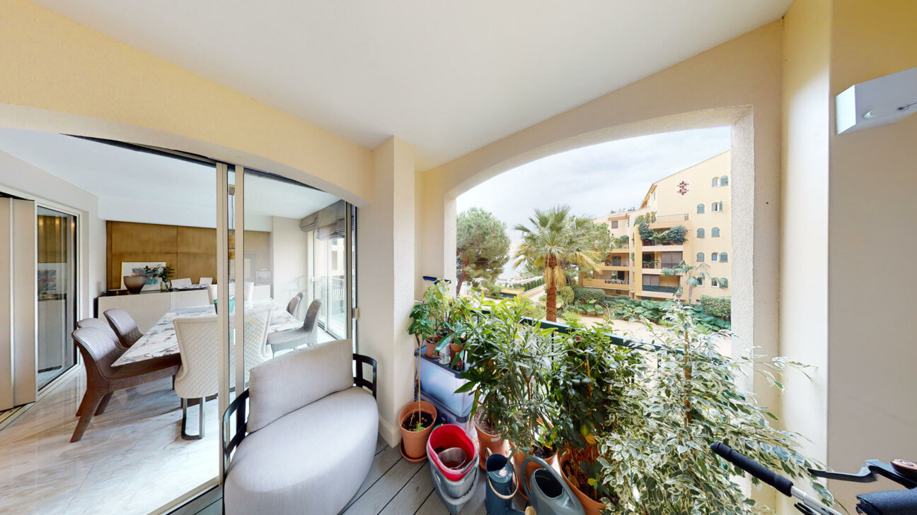 MAGNIFIQUE 5 PIÈCES À FONTVIEILLE - CYCLADES