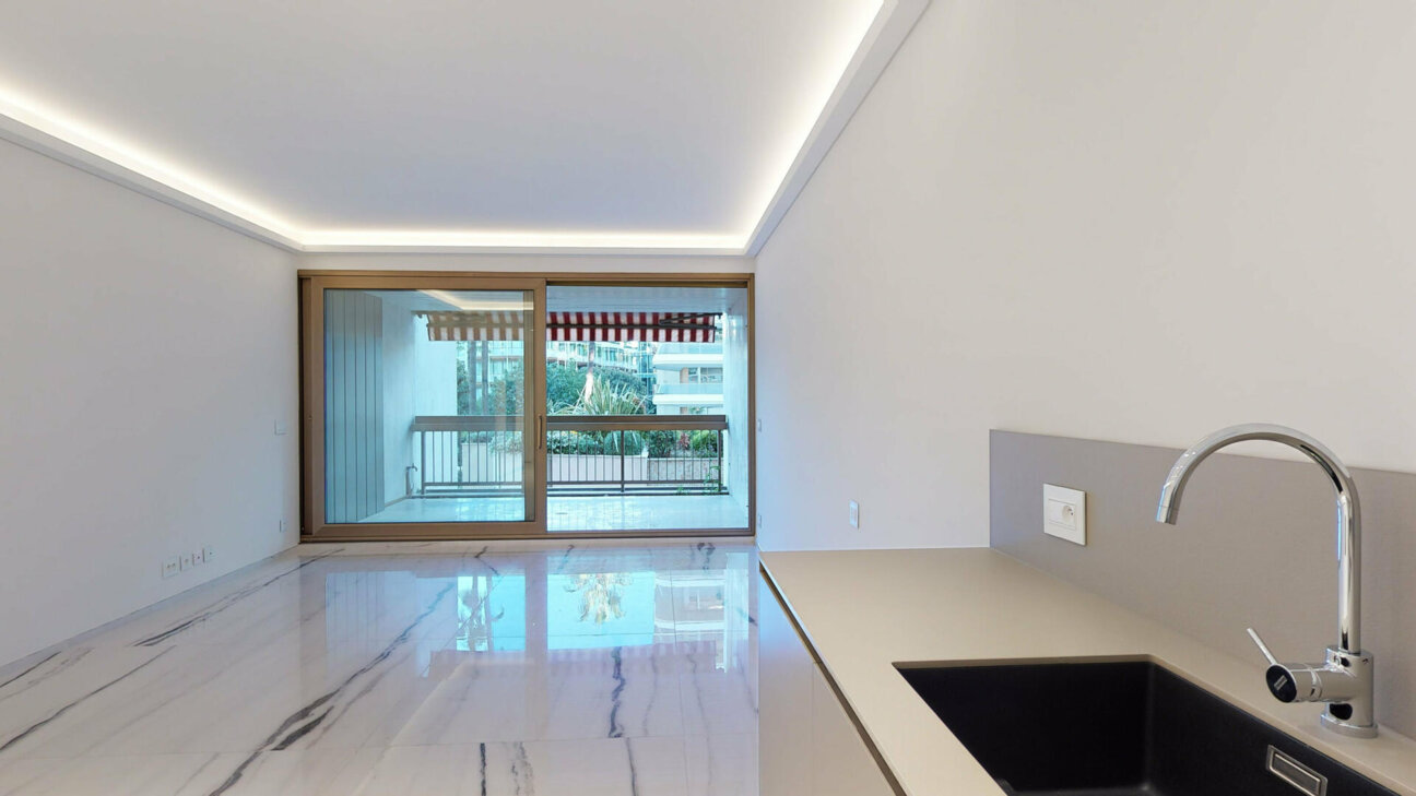 2 CAMERE DA LETTO, NEL CUORE DEL PRINCIPATO, NEL PRESTIGIOSO PALAZZO "PARK PALACE"