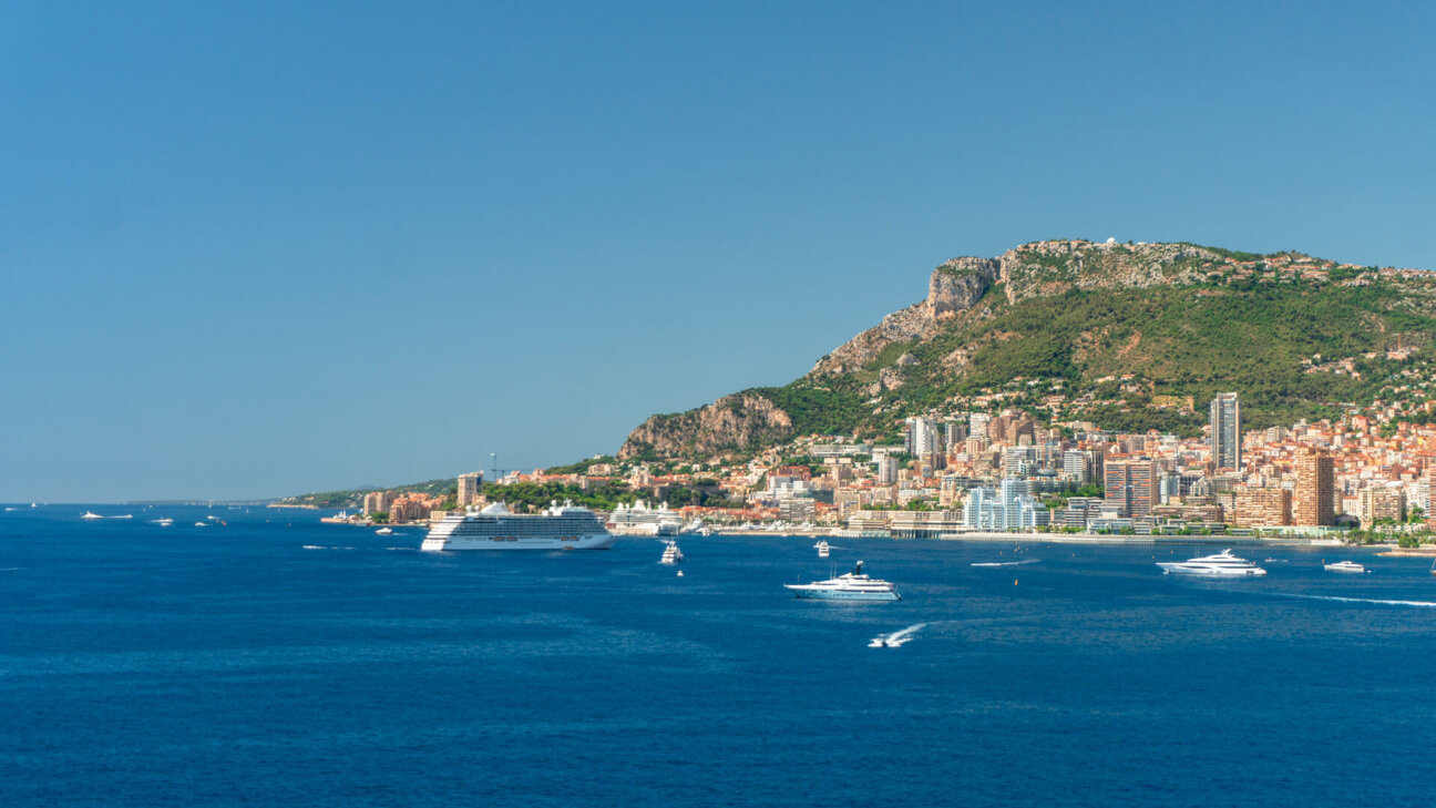 Bien rare : Appartement d'exception au sein d'une villa de prestige à Roquebrune-Cap-Martin